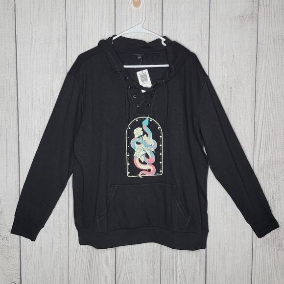 Torrid Lace Up Black Fleece Hoodie with Snake & Roses Graphic, size 1 - Picture 2 of 7